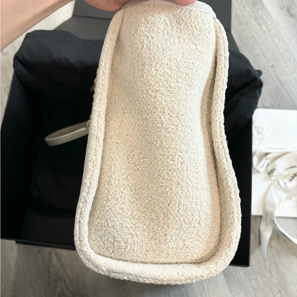 Brand New Chanel Deauville Shopping Tote Bag - Picture 5 of 10